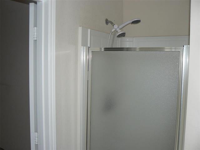 Building Photo - 1619 Northview Dr
