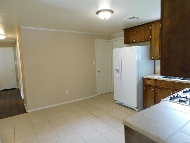 Building Photo - 508 Mimosa Rd