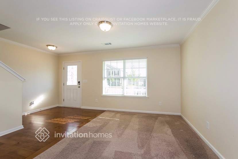 Building Photo - 9507 Pond Vista Court