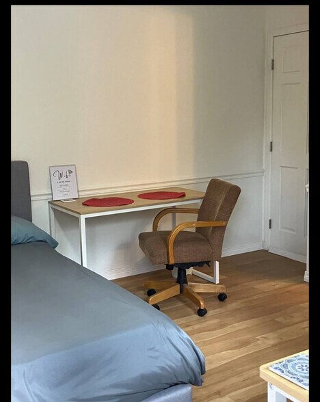 Building Photo - 2713 Northcrest Dr