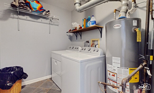 Building Photo - 239 Capitol Dr