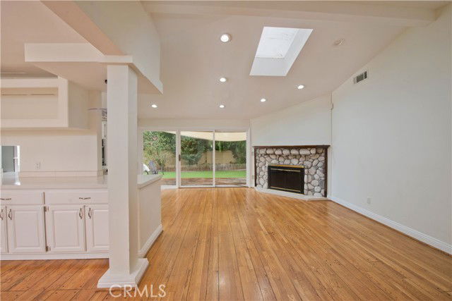 Building Photo - 6719 Sale Ave