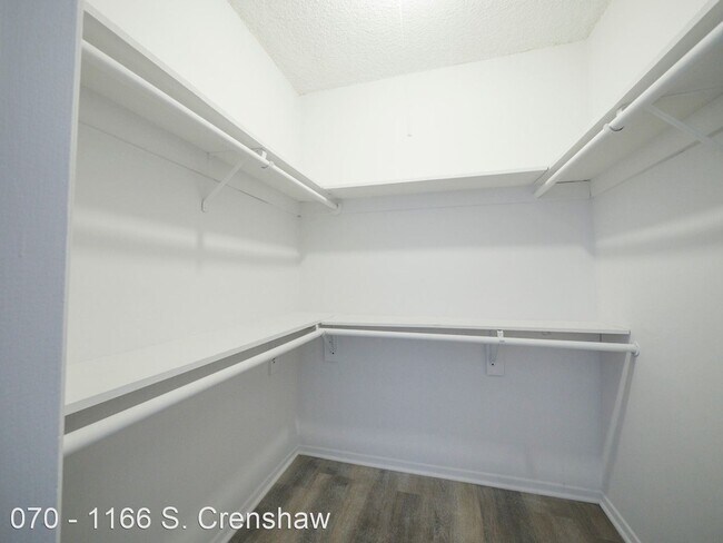 Building Photo - 1166 S Crenshaw Blvd