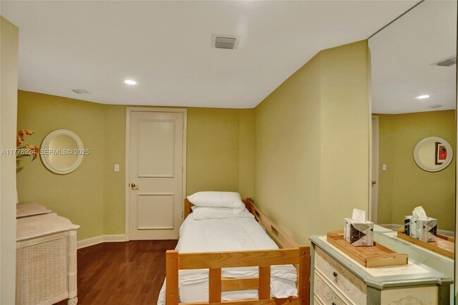 Building Photo - 19111 Collins Ave