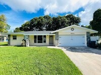 Building Photo - Spacious 2 Bed/2Bath House for Rent in West Bradenton