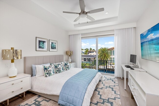 Building Photo - 863 Enfield St