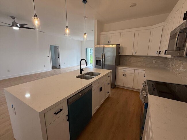 Building Photo - 5486 Riley Ln