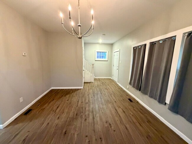 Building Photo - Updated 3-Bedroom Home for Lease – Section 8 Welcome - Call (313)429-3244