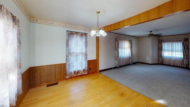 Building Photo - 311 N 12th St