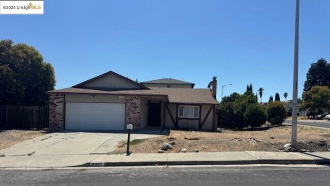 Primary Photo - 3323 Blythe Dr