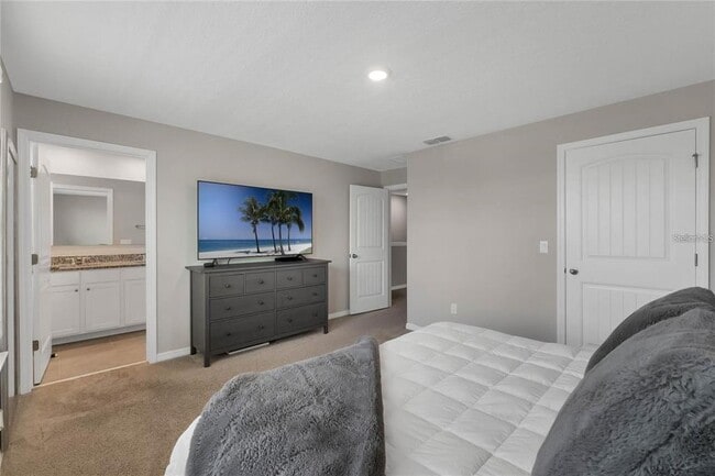 Building Photo - 11062 Great Rock St