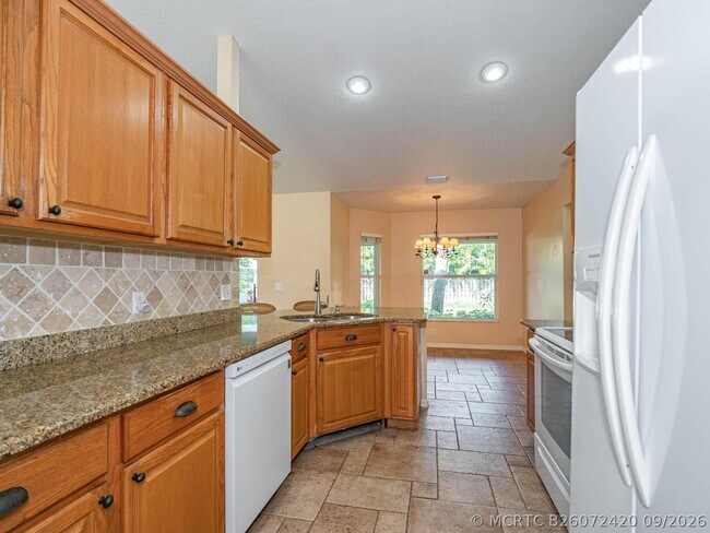 Building Photo - 141 39th Dr