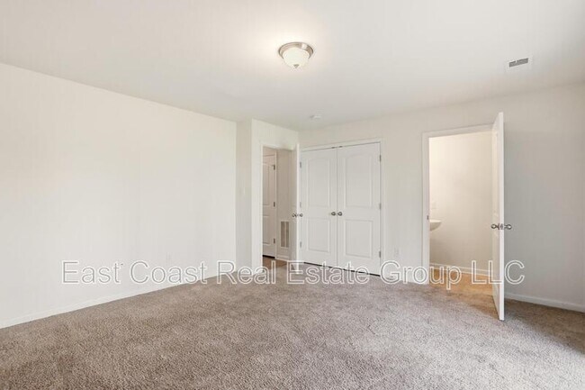 Building Photo - 202 Magellan Dr