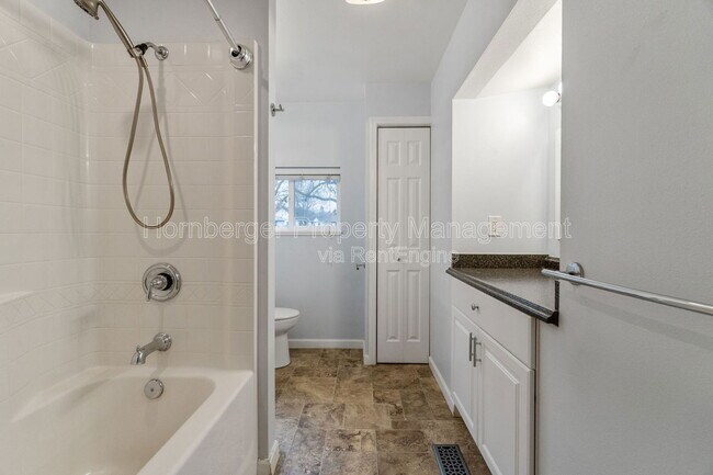 Building Photo - 2324 E South Crescent Ave