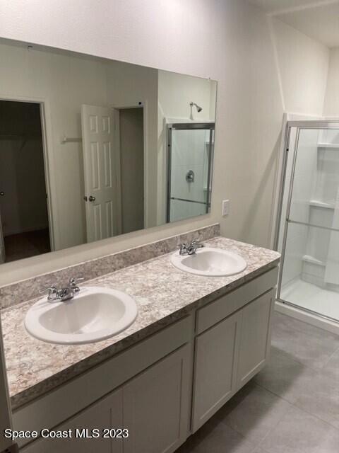 Building Photo - 7438 Tourmaline Dr