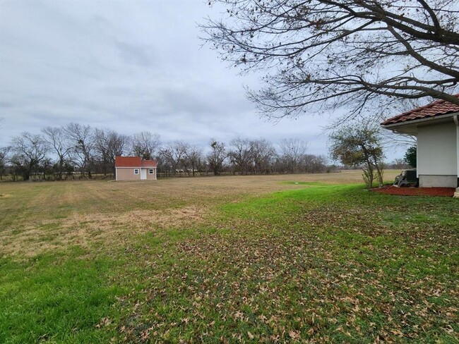 Building Photo - 127 Brushy Creek Trail