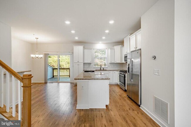 Building Photo - 1832 Boulder Dr