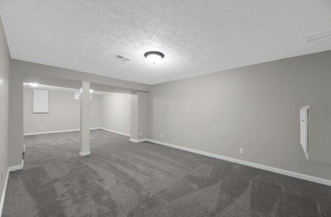Building Photo - 2194 Rotunda Dr