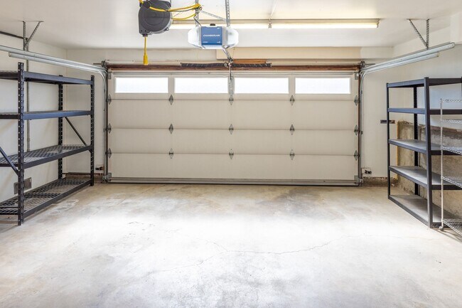 Building Photo - Amazing 4 bedroom home in one of Castro Valley's most desirable neighborhoods.  Owned solar!