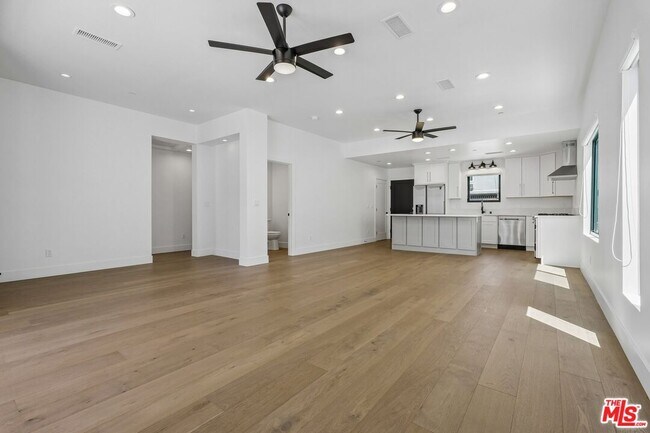 Building Photo - 6521 Homewood Ave