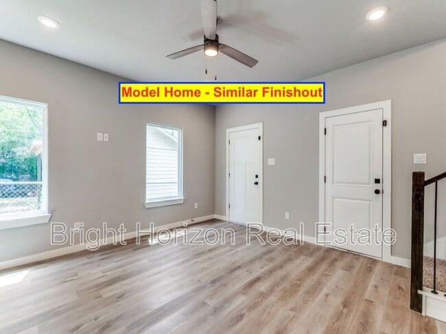 Building Photo - 10552 Tube Dr