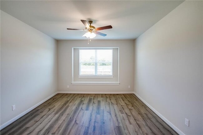 Building Photo - 502 Fiery Skipper Dr