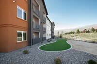 Building Photo - Canyon's Edge Apartments