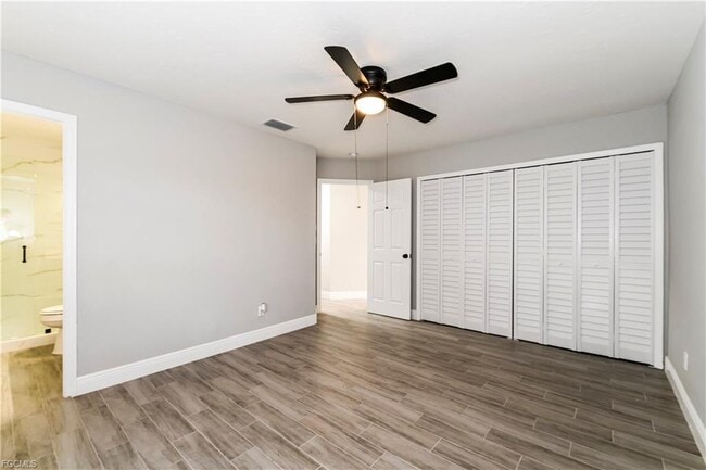 Building Photo - 1431 SE 12th St