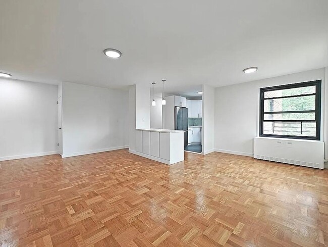 Building Photo - 210 Clinton Ave