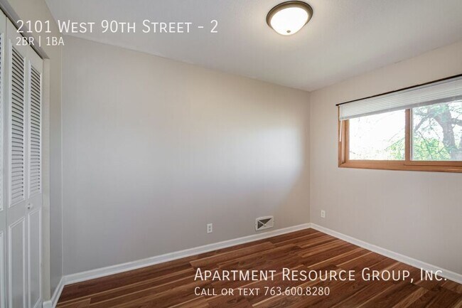 Building Photo - 2101 W 90th St