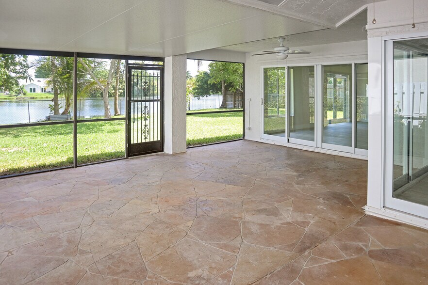 Building Photo - 7360 NW 54th St