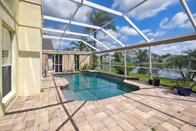 Building Photo - 4 Bedroom Single Family in Orlando