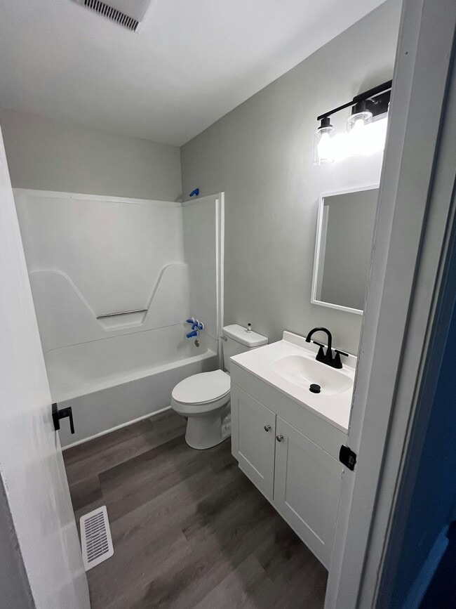 Building Photo - 229 Watson Dr