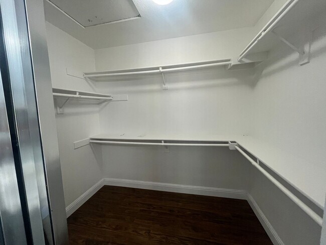 Building Photo - 4 Bedroom/2.5 Bath Home with Pool in Chino...