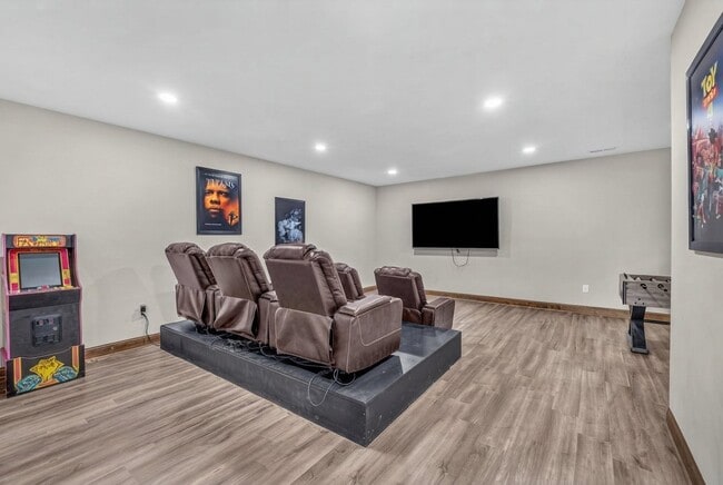 Building Photo - 2123 Megan Ridge Dr