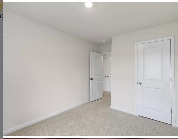 Building Photo - 84 March Crk Dr