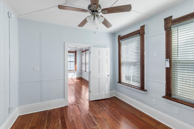 Building Photo - 532 Fleming St