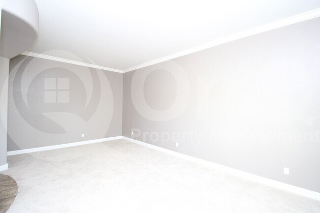 Building Photo - 4501 E Timberline Ct