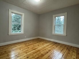 Building Photo - 58 Division St