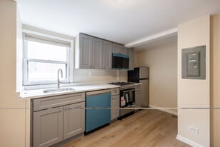 Building Photo - 1503 W Fullerton Ave