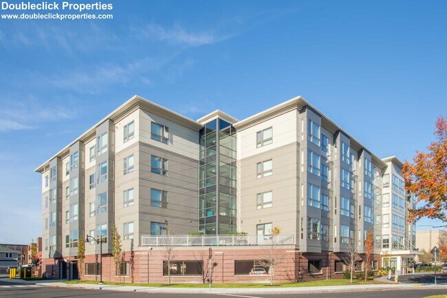 Building Photo - 180 Eastern Ave