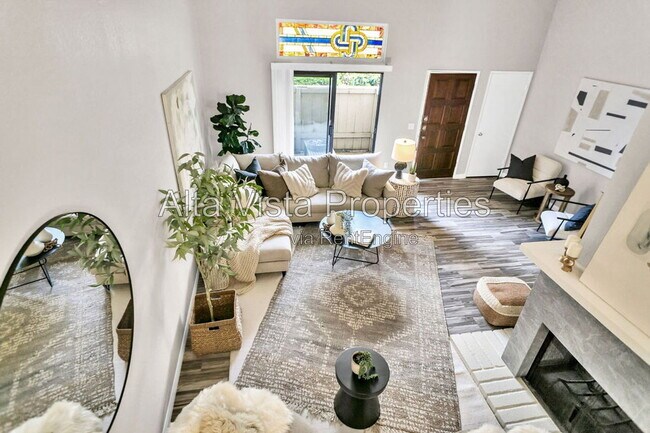 Building Photo - 4082 Mahaila Ave