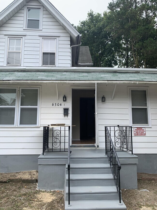 Primary Photo - 6304 Rogers Ave