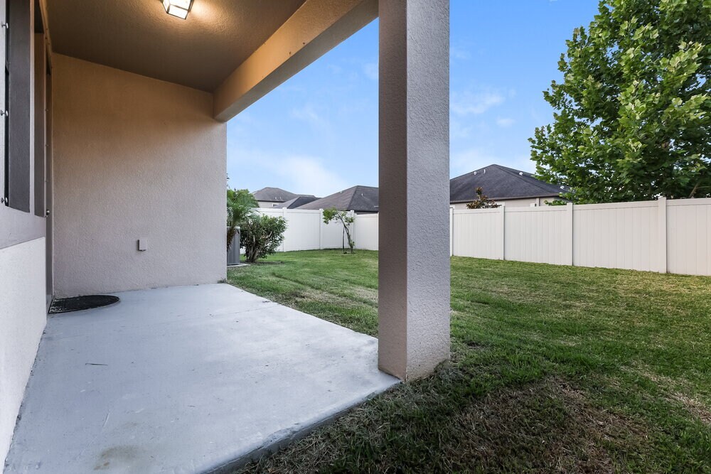Building Photo - 10007 Ivory Dr