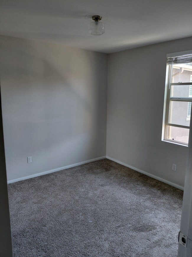 Building Photo - 1830 Crimson Ct