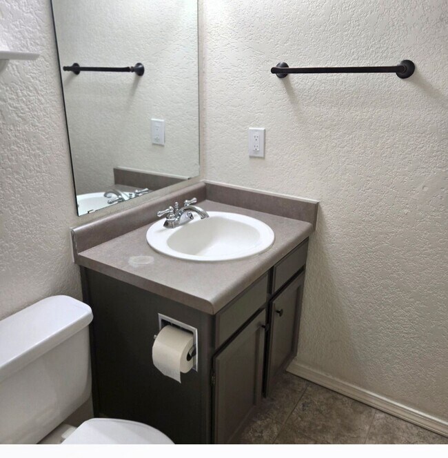 Building Photo - CALL US TODAY AT (505) 808-6467 TO SCHEDULE A CONVENIENT SHOWING