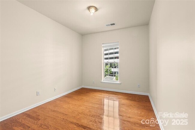 Building Photo - 14853 Santa Lucia Dr