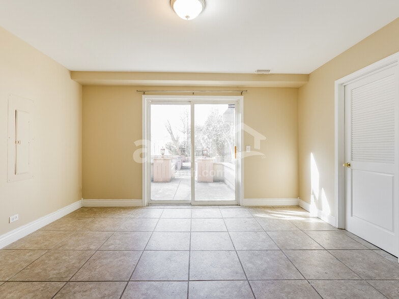 Building Photo - 112 Shawnee Ln