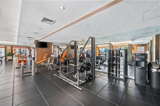 Building Photo - 550 Okeechobee Blvd
