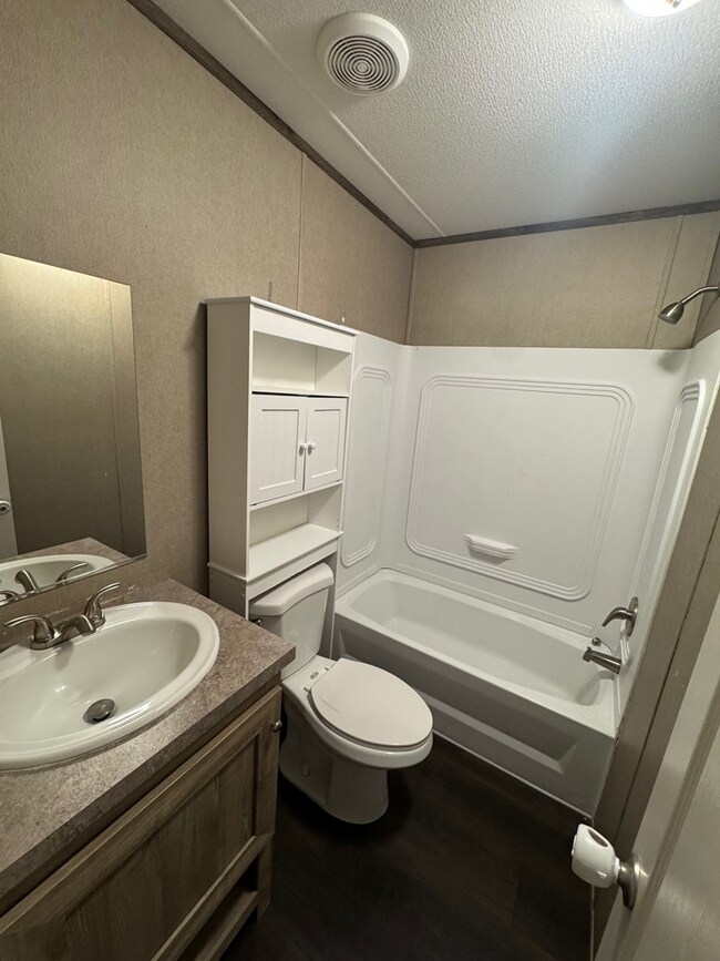 Building Photo - 7224 W 12th St